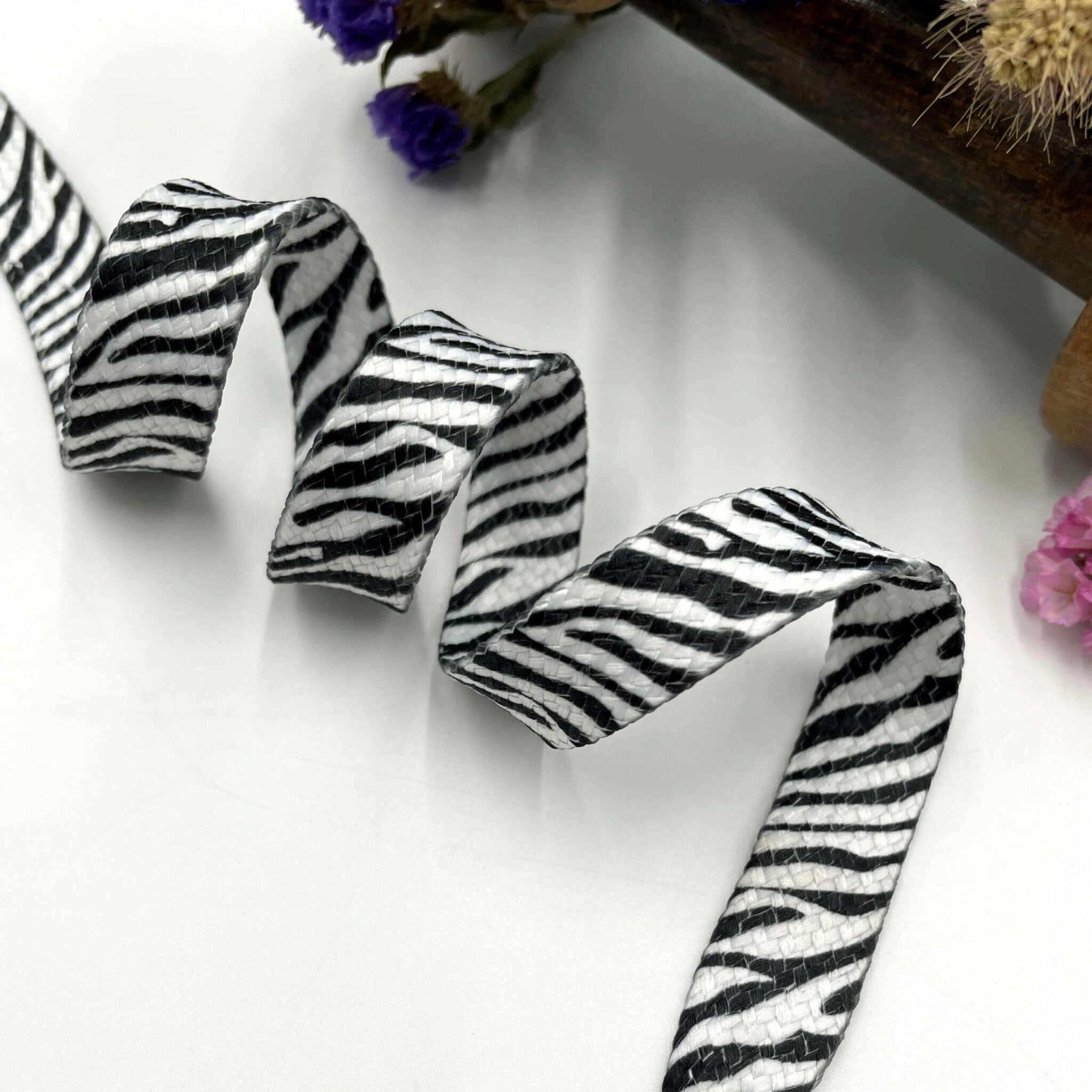 MBB - Lacet sérigraphié motif zebre noir et blanc plat