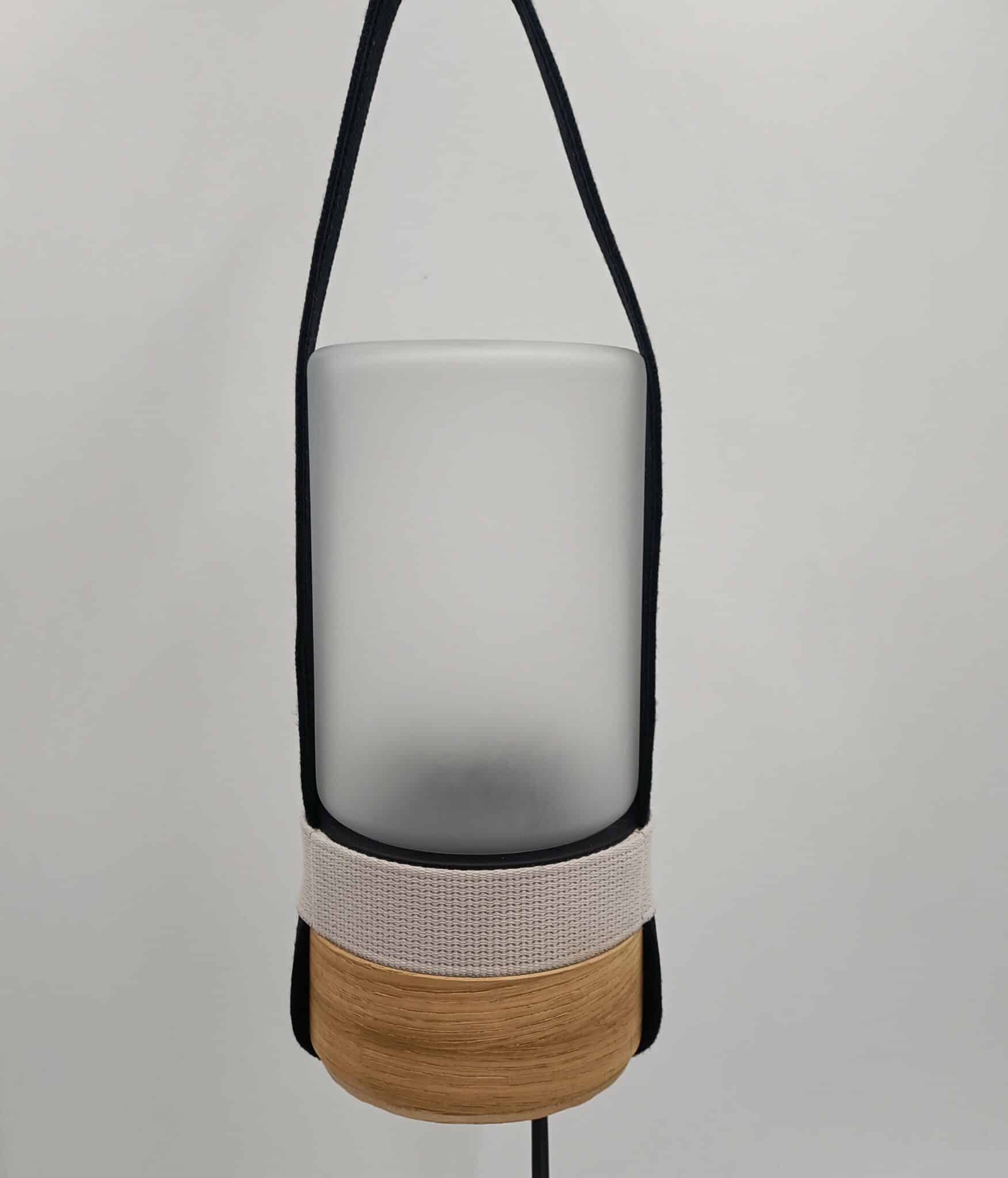 Luminaire suspendu BRIDE Atria par MBB imaginé par le designer Thibaud Klepper et conçu par Roger Pradier