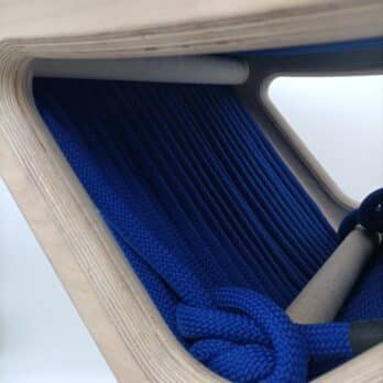 Tabouret Tabcord by MBB désigné par Sophie Dalla Rosa avec corde bleu royal en polyester recyclé